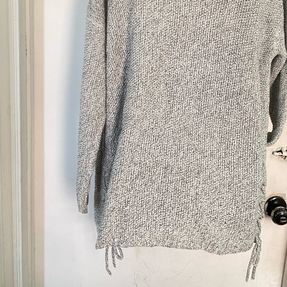 Dressbarn gray cozy and white cardigan sweater (M) - Picture 6 of 11